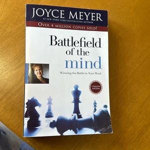 5/$25 Joyce Meyer Battlefield of the Mind softcover book